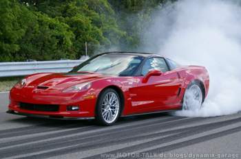 corvette-zr1-burnout