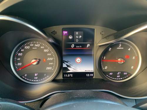 AMG Menue mit Verkehrszeichen.jpg