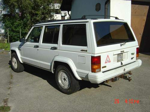 Cherokee-110926-09384x