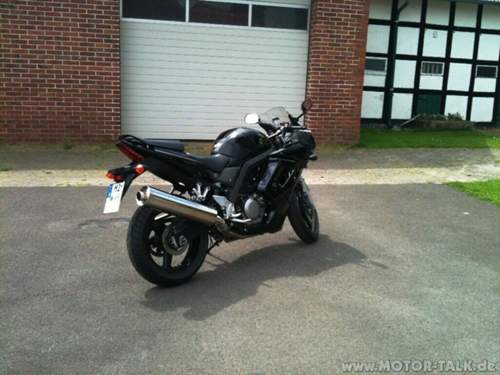 SV650S von hinten