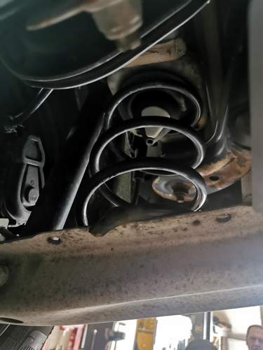 W176 Fahrwerksfeder Hinten