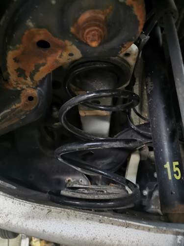 W176 Fahrwerksfeder Hinten kaputt