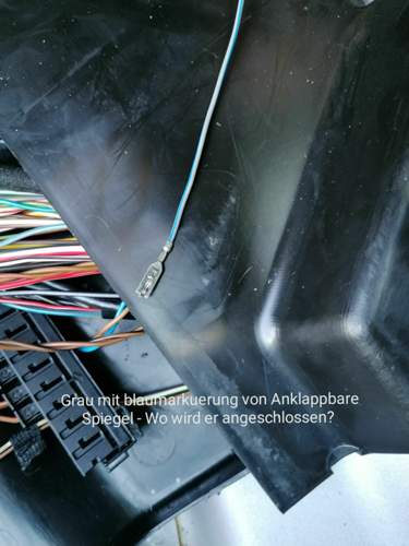 Kable v. Umklappbare Spiegel.