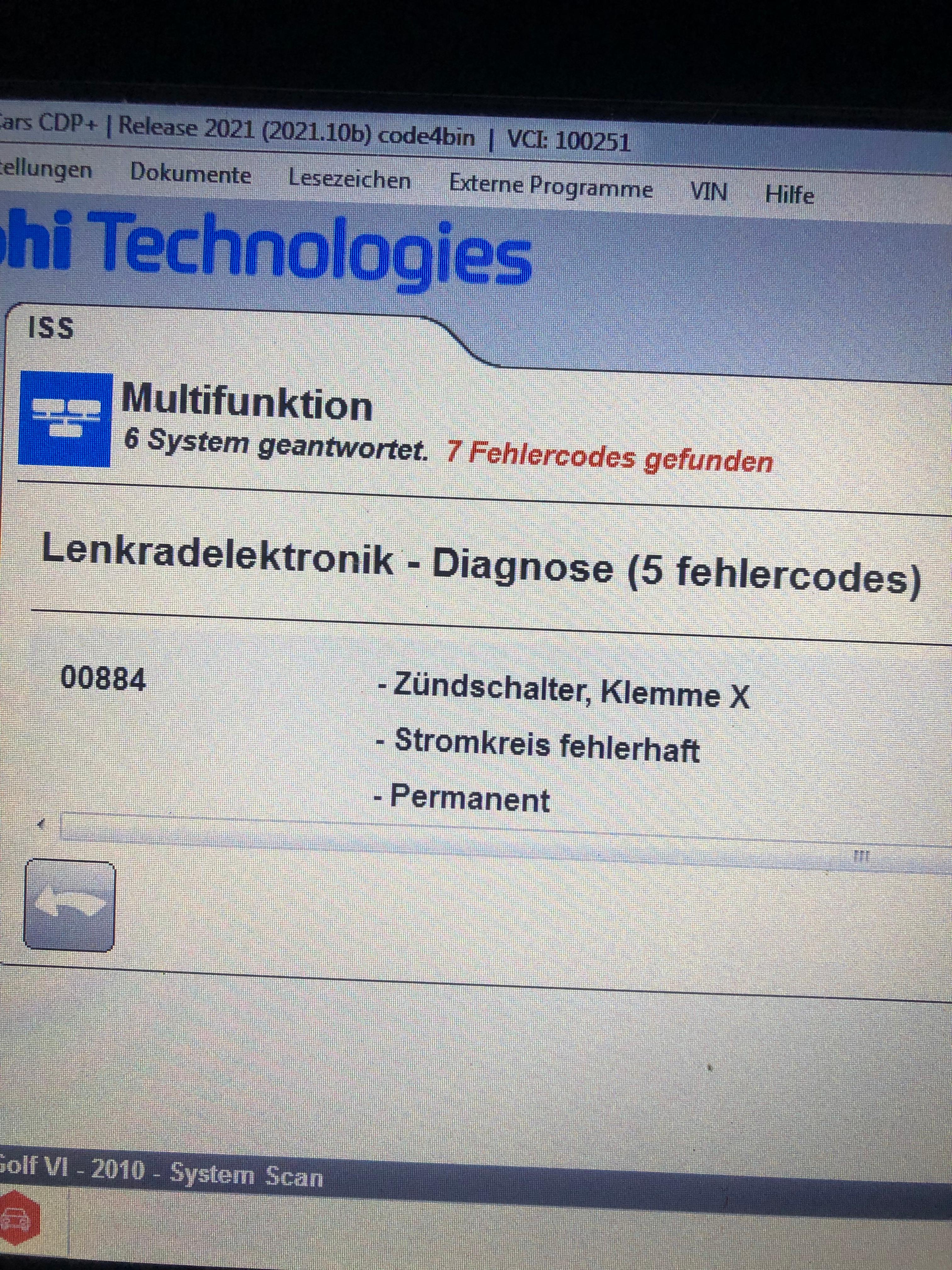 Anlasser dreht bei Zündung an bzw Motor an.