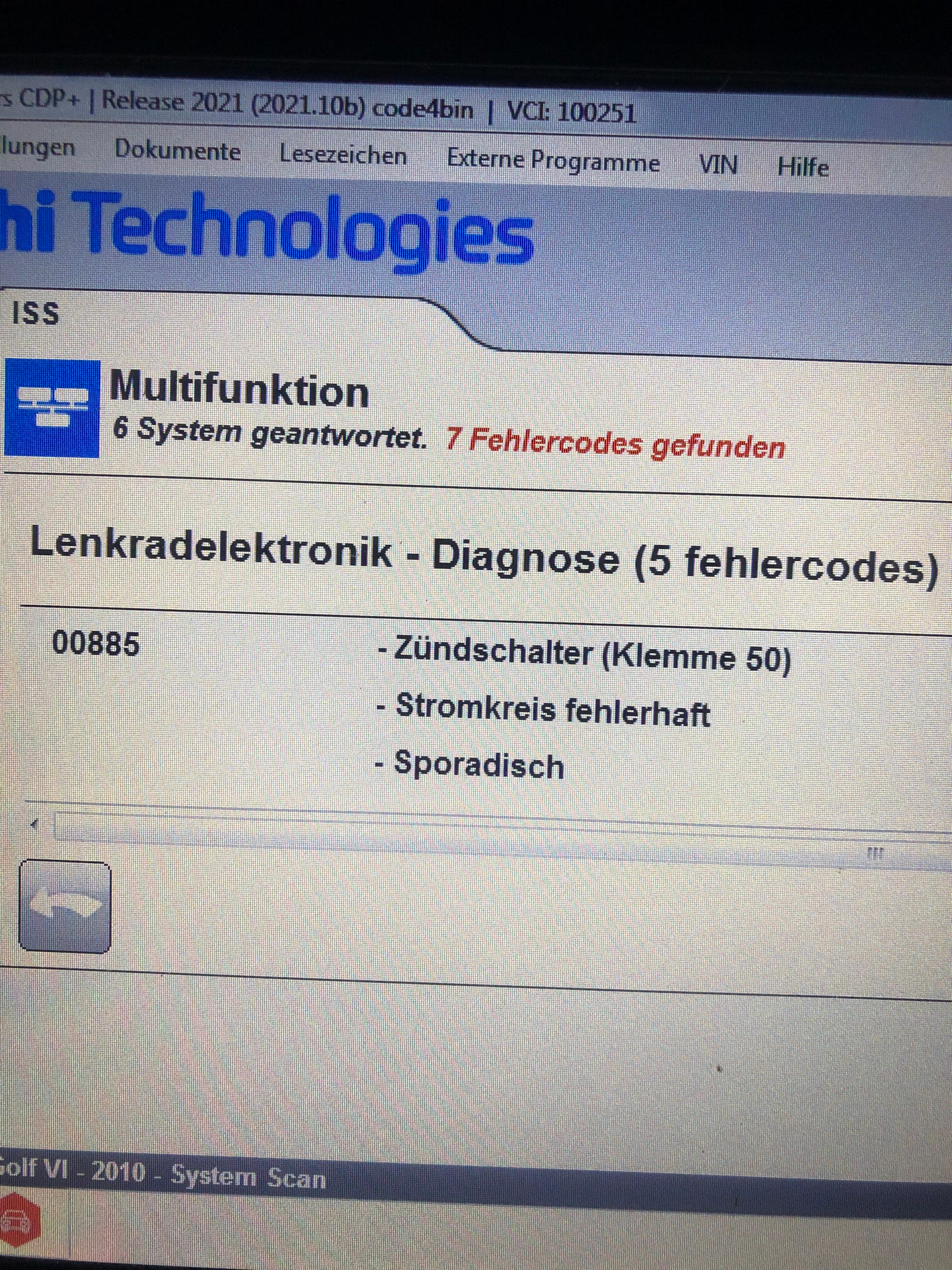 Anlasser dreht bei Zündung an bzw Motor an.