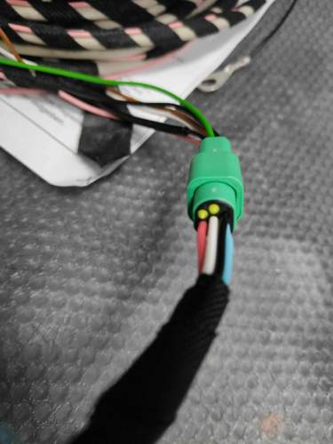 Stecker Kameraseitig