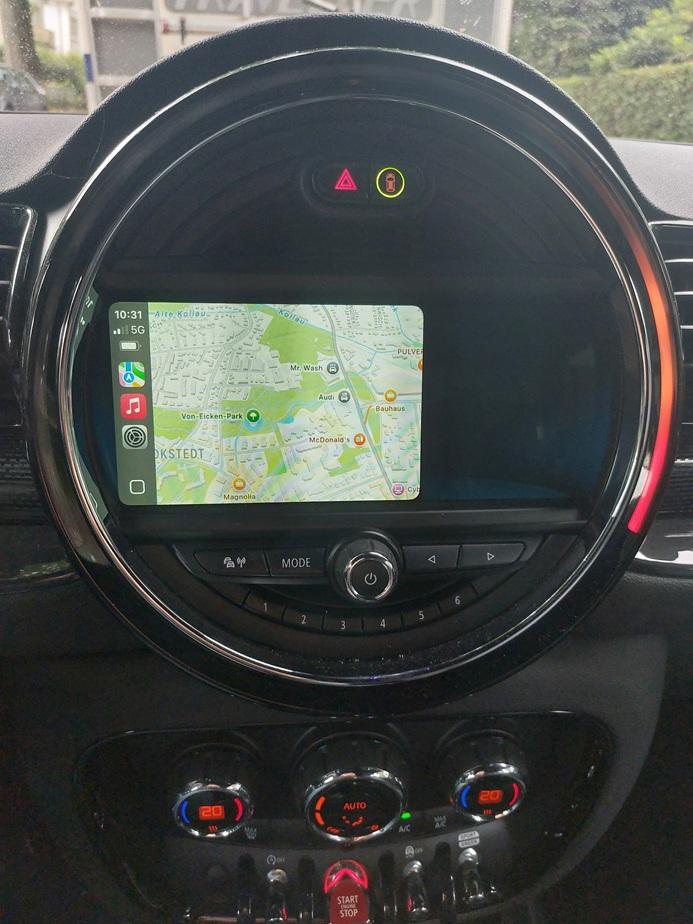 Apple CarPlay fullscreen (nativ) und Roadtop