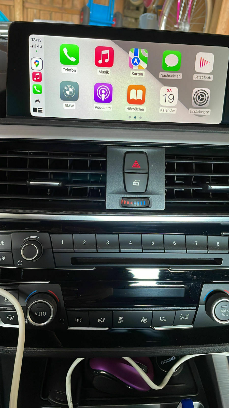 Apple CarPlay Fullscreen