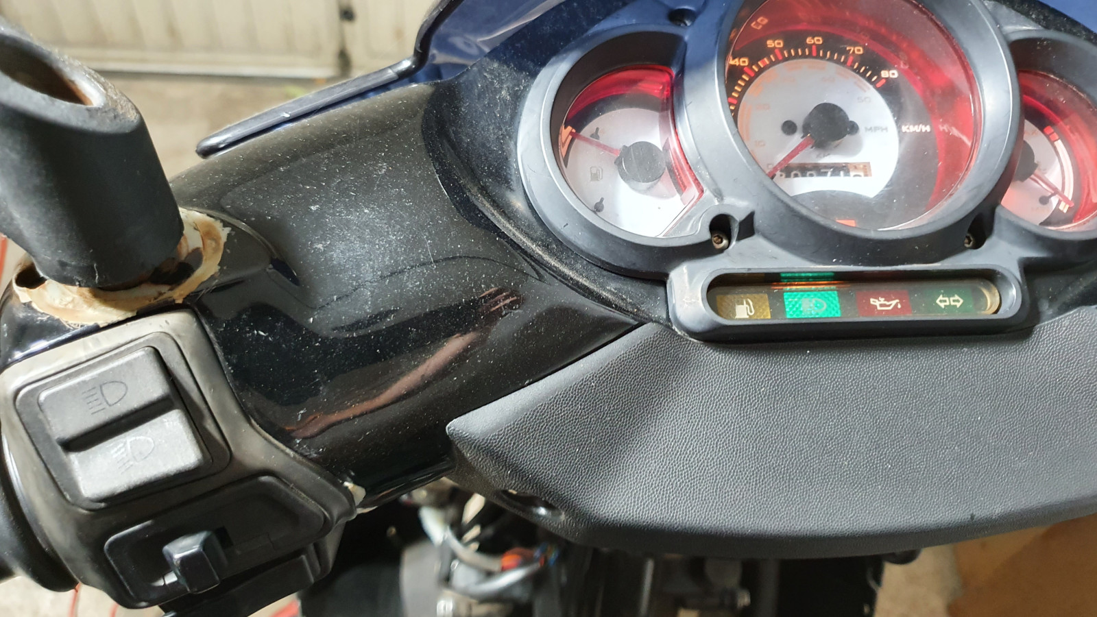 Aprilia SR 50 mit Fernlicht Problemen