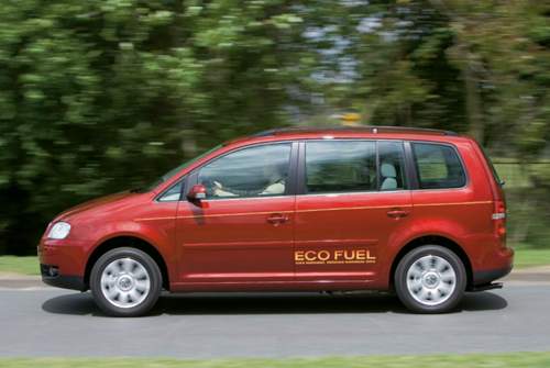 VW hat in Deutschland 3.900 Touran CNG zurückgerufen