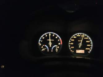 Reduziertes Cockpit vom Honda HRV 4x4 aus BJ 2001