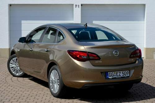 634817606907481311-opel-astra-2012-pv-gal-14