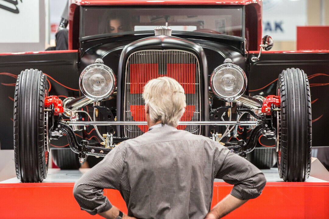 In Frankfurt steht auch ein umgebauter Ford Pick-up aus dem Jahr 1929 mit 400 PS