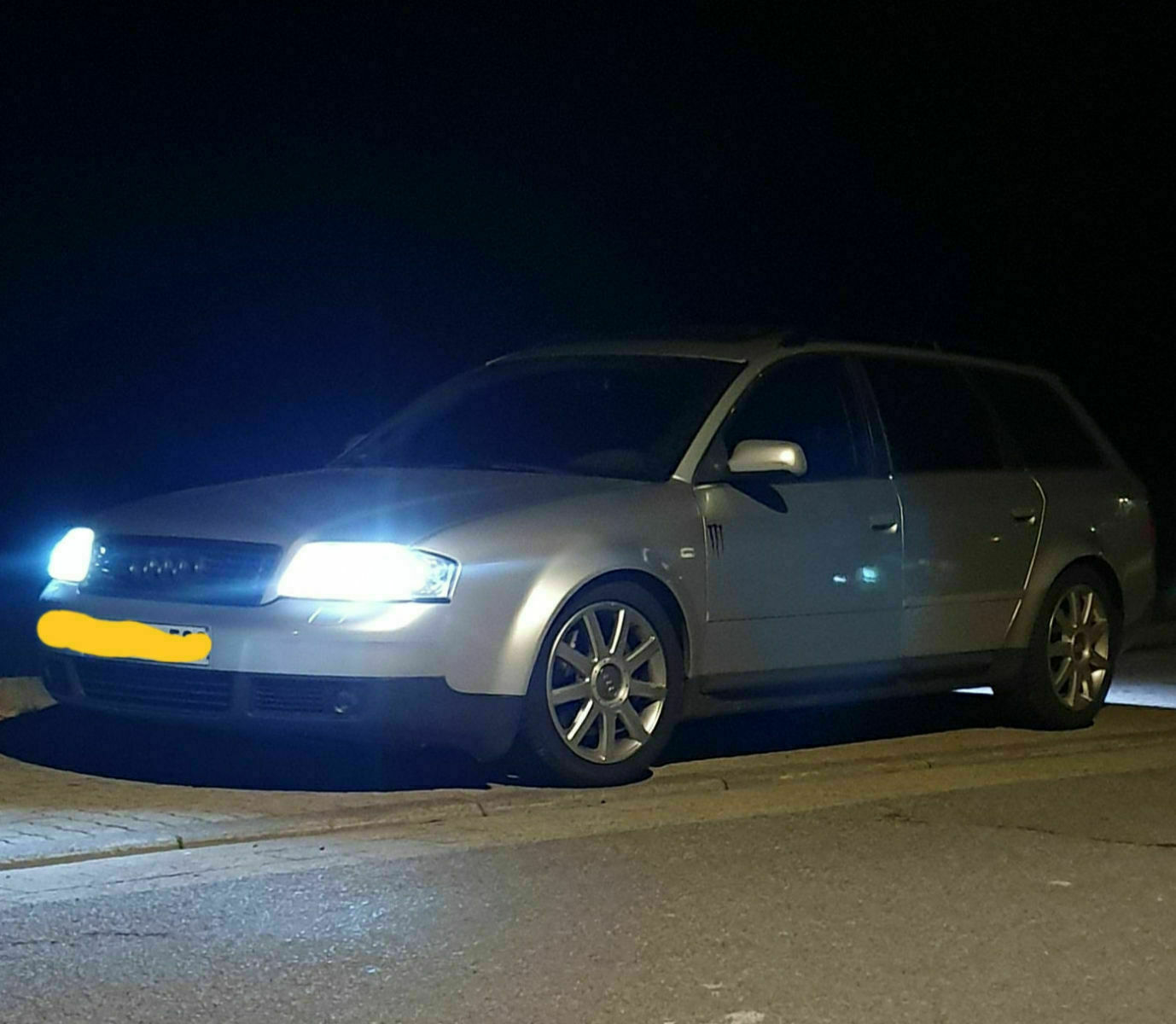Audi A6 C5/4B 4.2 Avant quattro Test