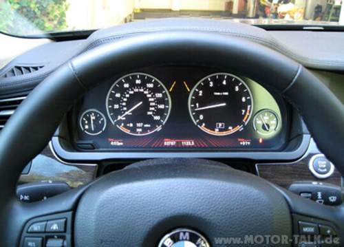 Bmw7er-hud01