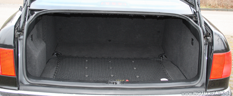 Audi A8 4D (D2) 4.2 V8 Test