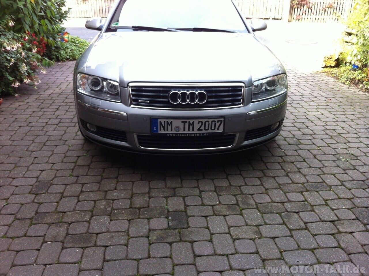 Audi A8 4E (D3) 4.2 V8 Test