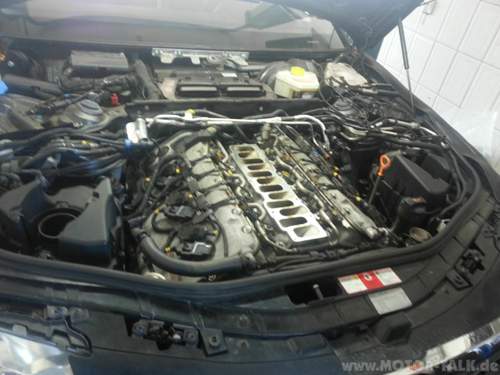 W12 Motor ohne Ansaugbrücke