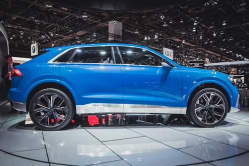 Audi Q8 Concept: Audi sagt SUV-Coupé. Im Gegensatz zur Konkurrenz fällt die Dachlinie nicht ab