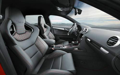 Audi-rs3-sportback-interieur-2