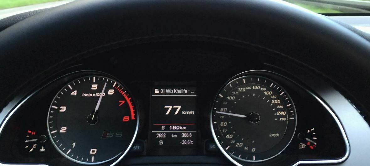 Audi S4 Tacho von mph auf km/h umrüsten