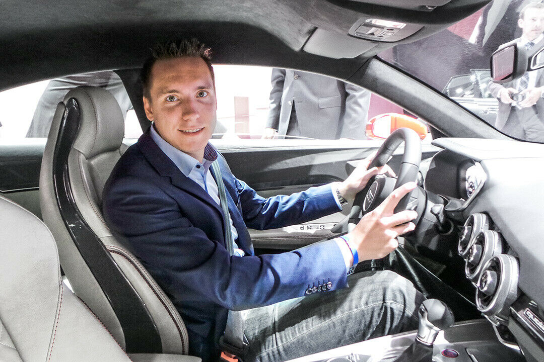 MOTOR-TALK-Redakteur Constantin im Audi TT Sportback: Ob diese Studie in Serie geht, ist völlig offen