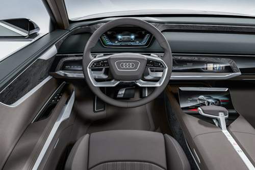 Bekanntes Cockpit: Im Prologue Avant gibt es kaum Schalter, dafür viele Displays