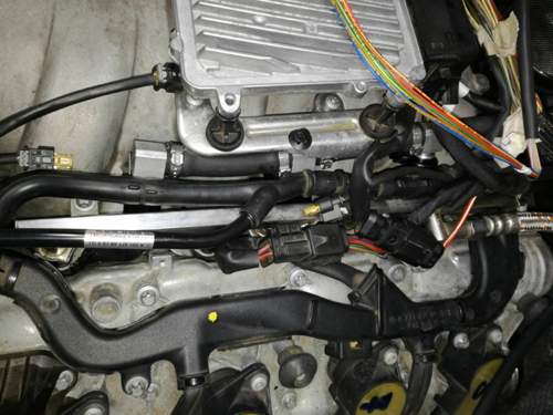 Unterm Steuergerät die Gasventile