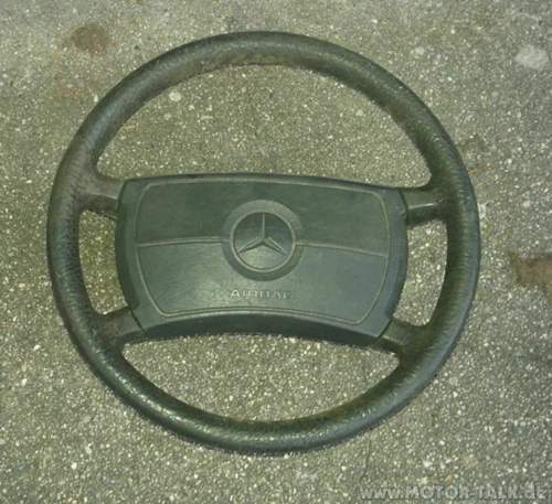Lenkrad-mit-airbag
