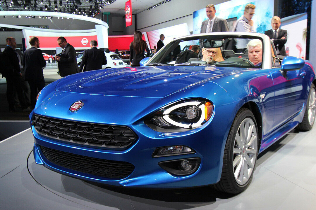 Fiats kleiner Roadster, der 124 Spider, basiert auf dem Mazda MX-5