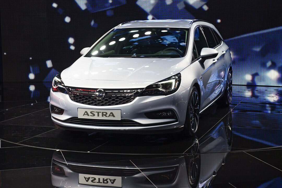 Die Auslieferungen des Astra Sports Tourer starten Anfang 2016