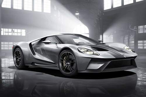 Die Höchstgewschwindigkeit des Ford GT soll mehr als 300 km/h betragen