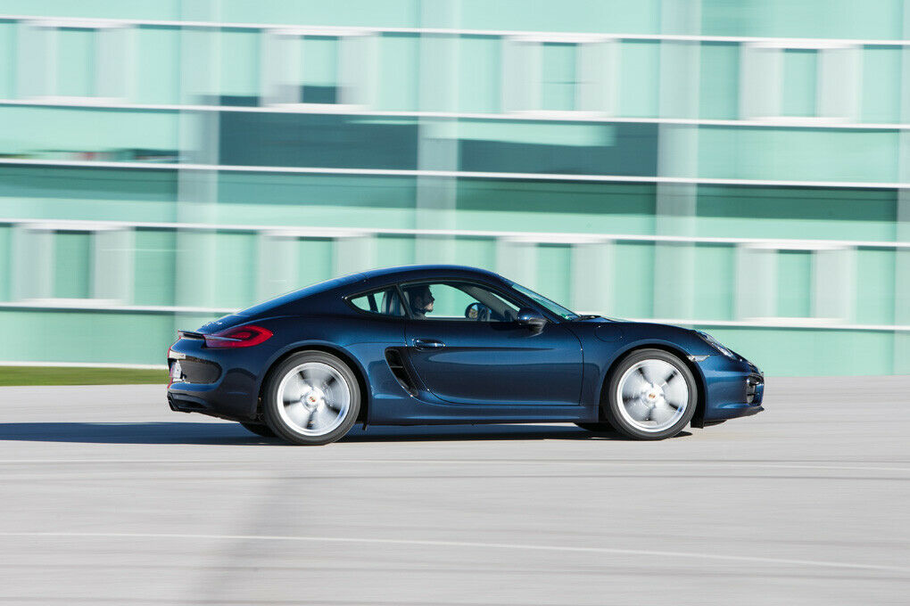 Porsche Cayman: In der Basisversion werden  51.385 Euro fällig. Nach oben gibt es wenig Grenzen.