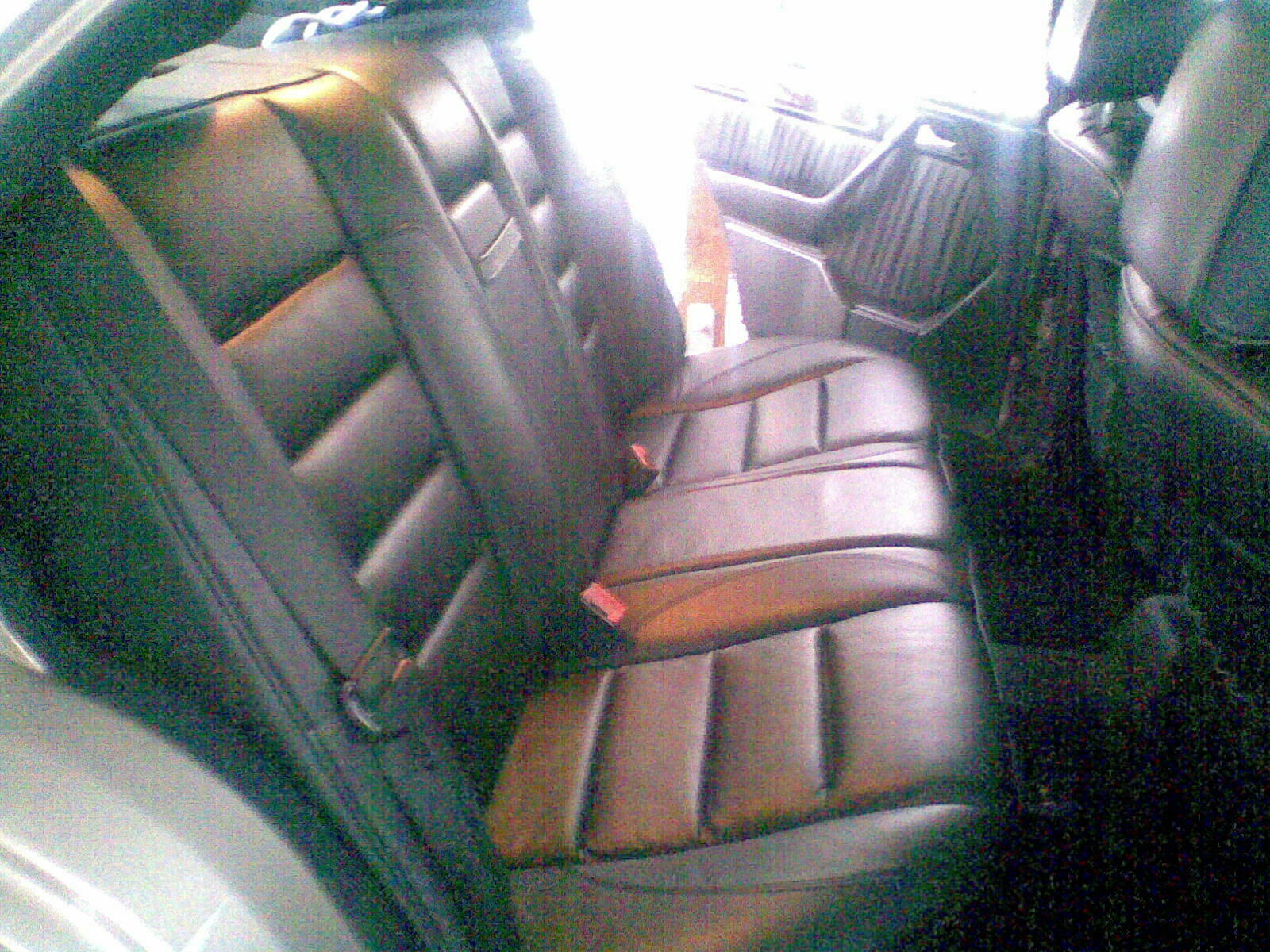 Auf Lederausstattung in einer Limo wechseln