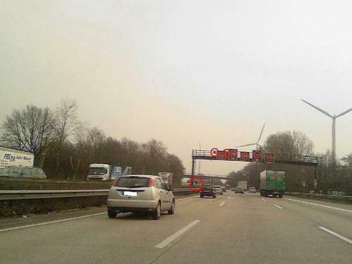 Schilderbruecke-mit-blitzer