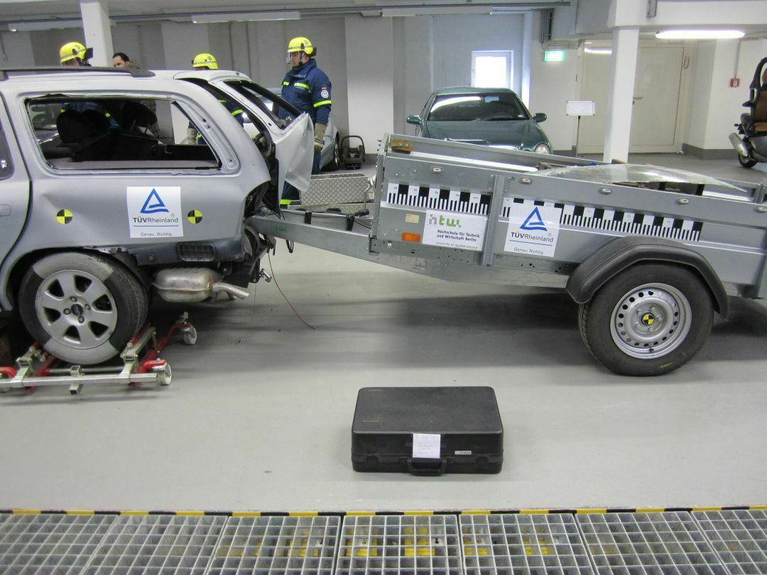 HTW Anhänger-Crashtest