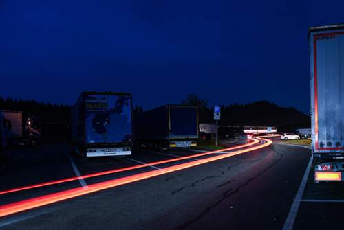 Nachtruhe für die Brummi-Fahrer: Die Diebe schlagen meist auf den Rastplätzen an der Autobahn zu