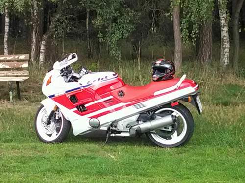 Cbr1000f 90