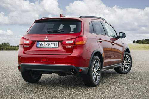 Am Heck des ASX ändert Mitsubishi fast gar nichts, die Front allein muss den Crossover erhalten