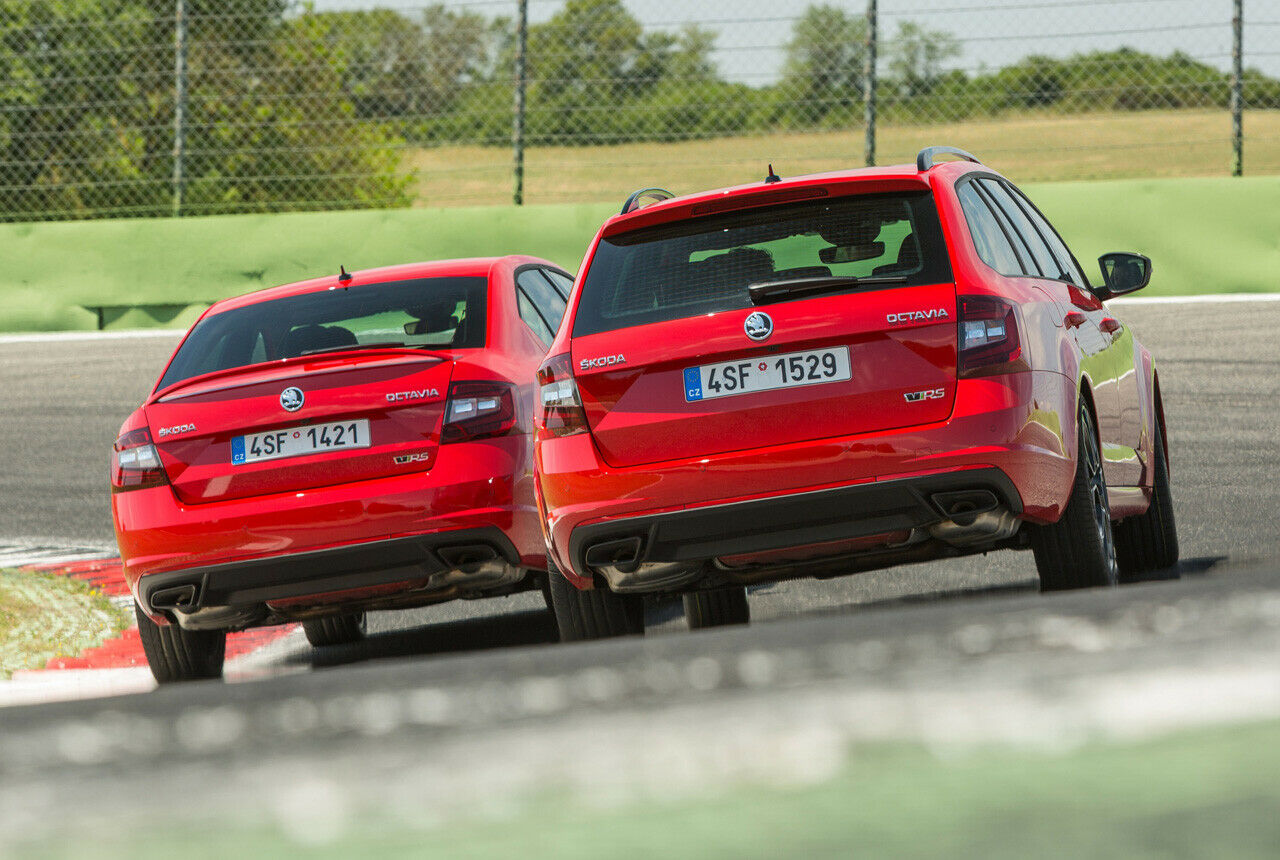 Der Octavia RS 245 startet bei ca 34.000 Euro. Der Kombi kostet 700 Euro Aufpreis