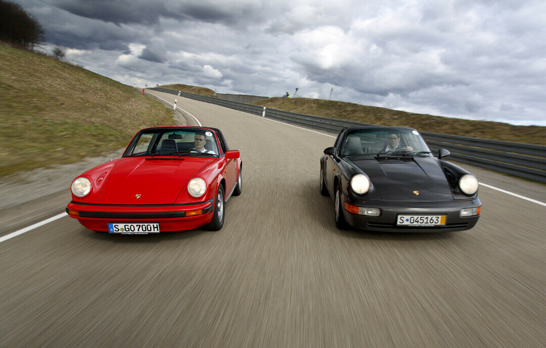 Generation 2 und 3: 911 G-Modell und 964 auf der Porsche-Teststrecke.