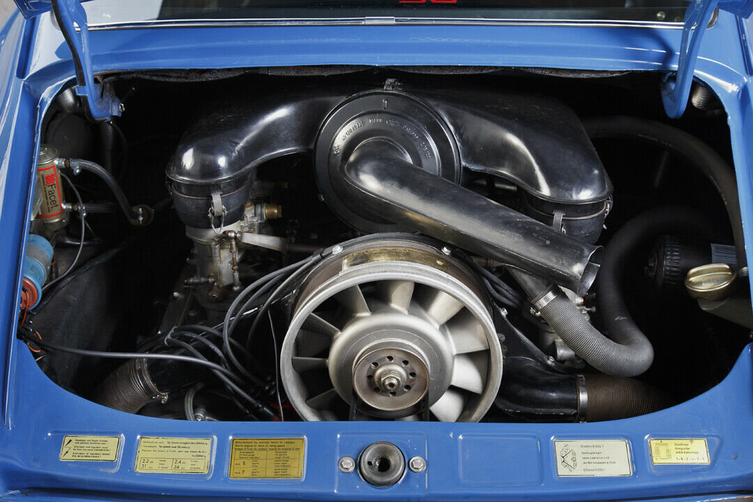 2 Liter Hubraum, 2 Dreifachvergaser, 6 Zylinder, 130 PS: Rennsporttechnik von 1963