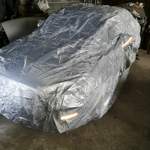 Plane auf dem Audi 8H mit Blitz