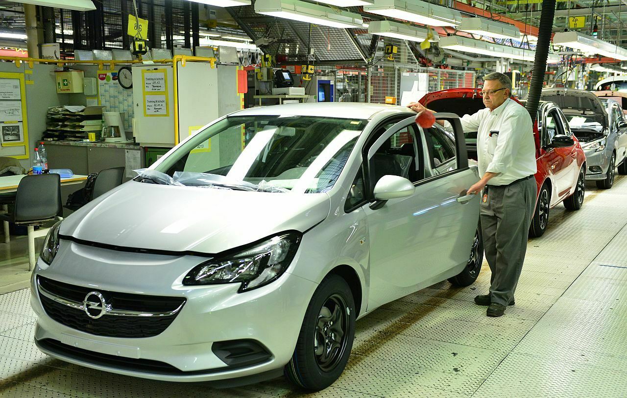 Ende 2014 begann in Eisenach die Produktion des Corsa E. Kurz danach führte Opel eine dritte Schicht ein