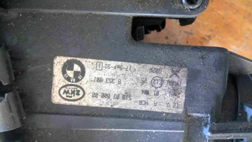 Aufschrift Linker Scheinwerfer