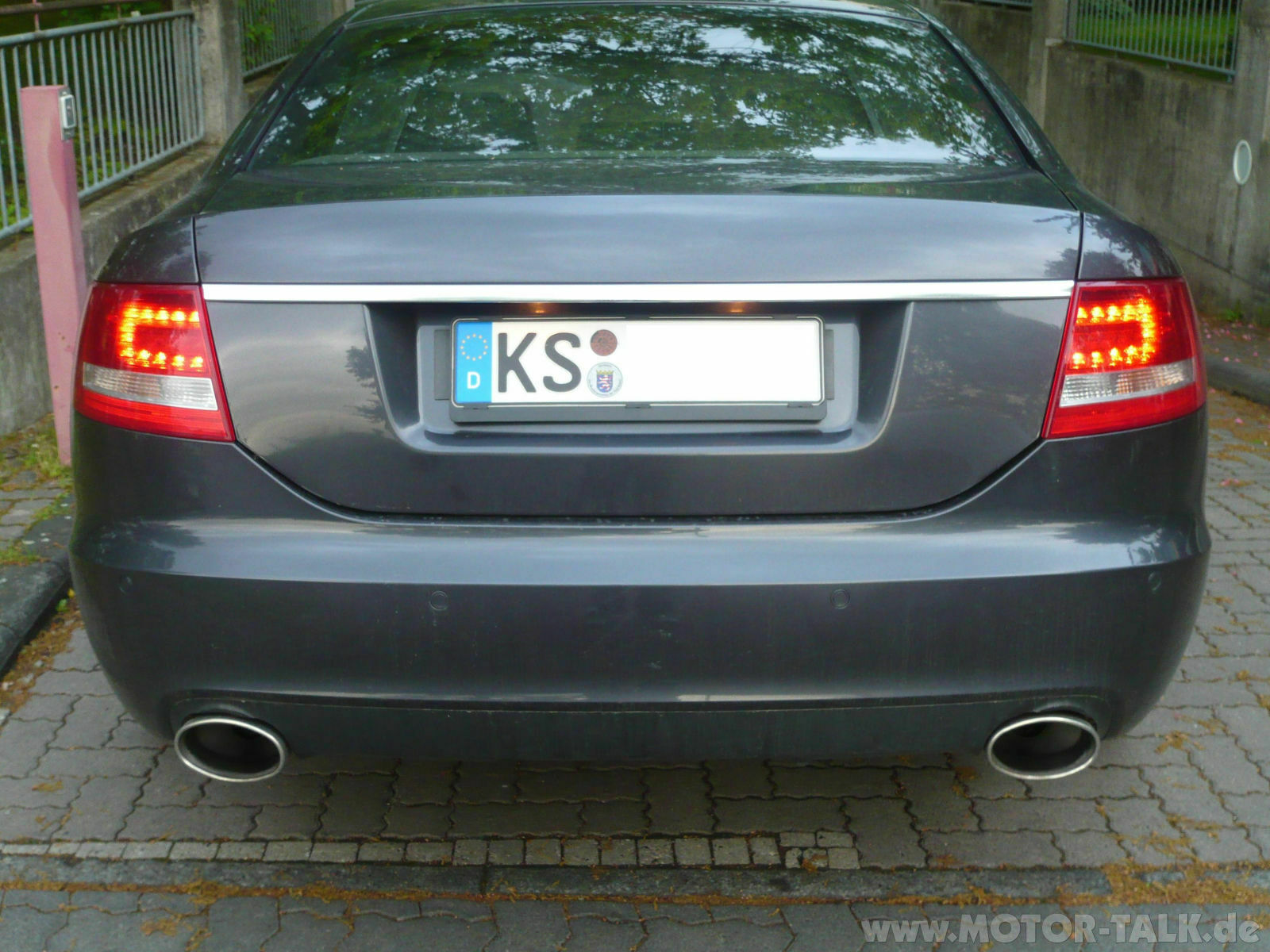 Auspuffendrohre A 6