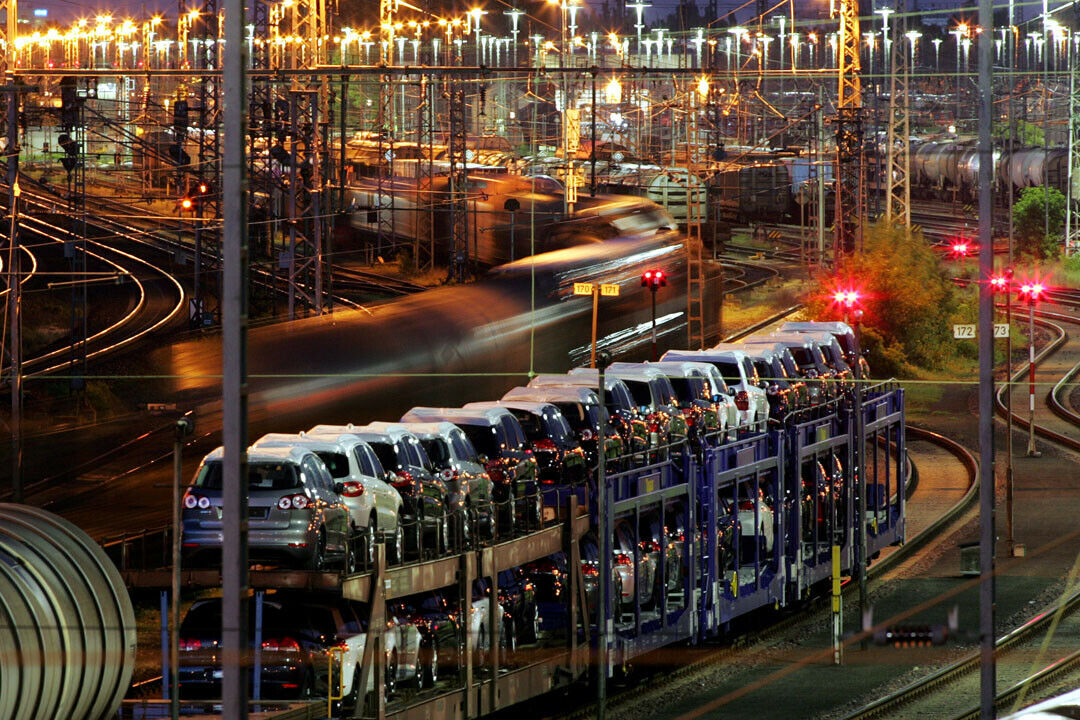 Von Januar bis Juni 2015 wurden deutlich weniger Güter auf der Schiene transportiert als ein Jahr zuvor