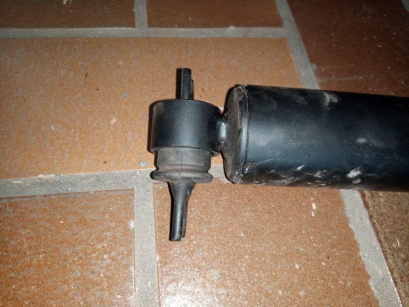 Austausch der HA-Dämpfer