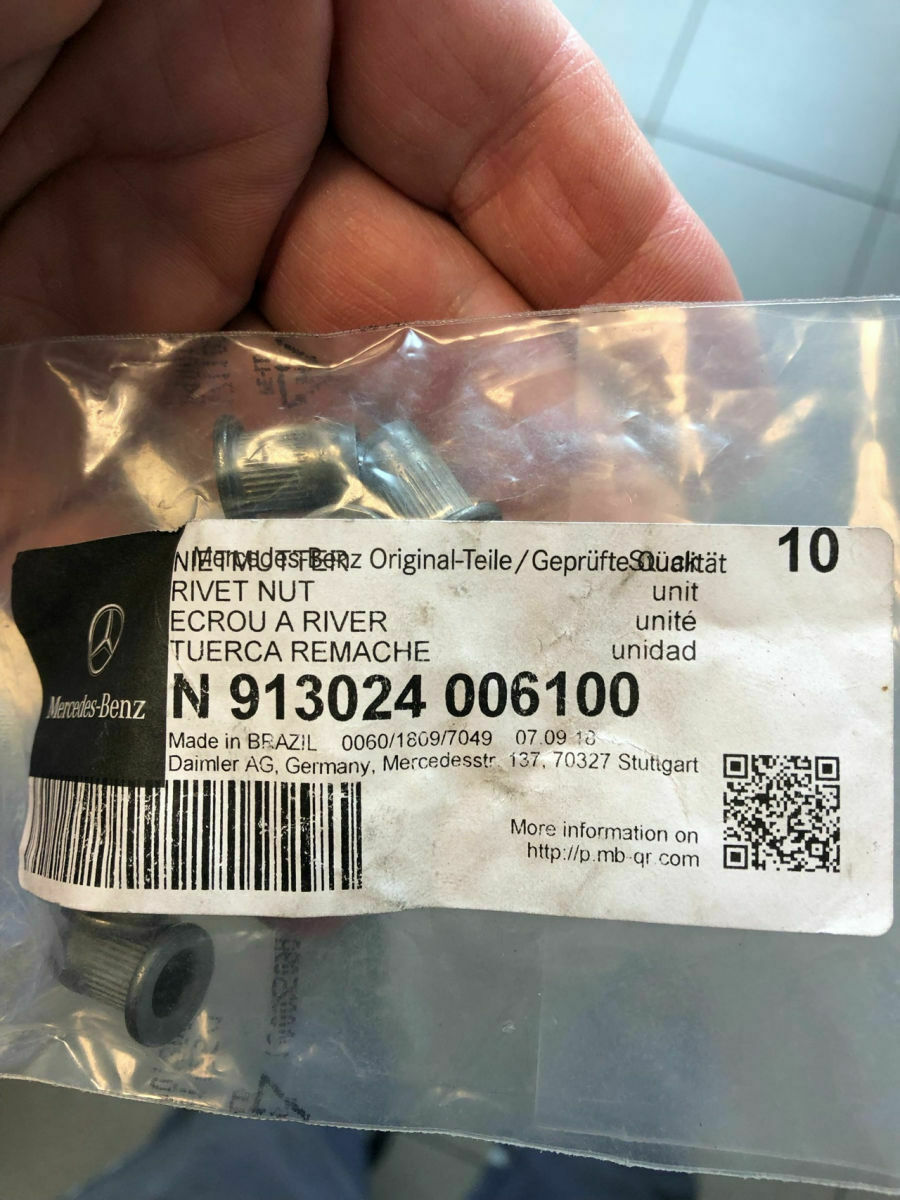 Austausch Kennzeichenbefestigung