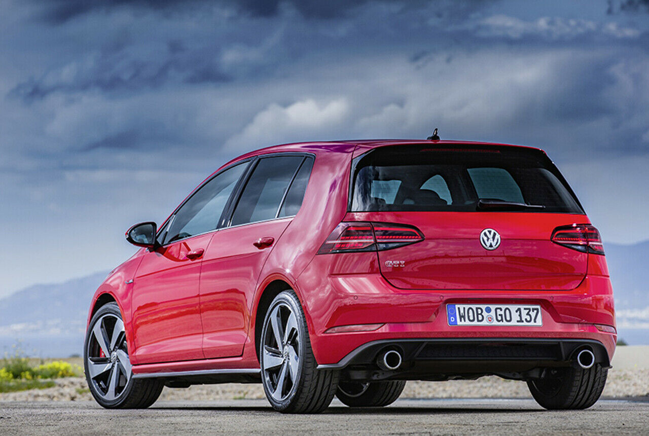 Der Volkswagen Golf GTI ist als Drei- und Fünftürer erhältlich. Der neue Herausforderer bei den Kompaktsportlern - der i30 N - nur mit fünf Türen